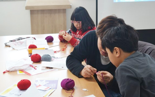 신생아 살리기 모자뜨기 메인 이미지