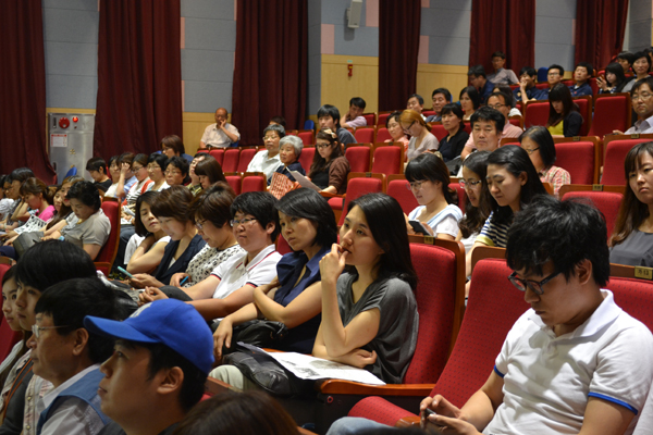 공동체 영화상영 We can do that 2번 이미지