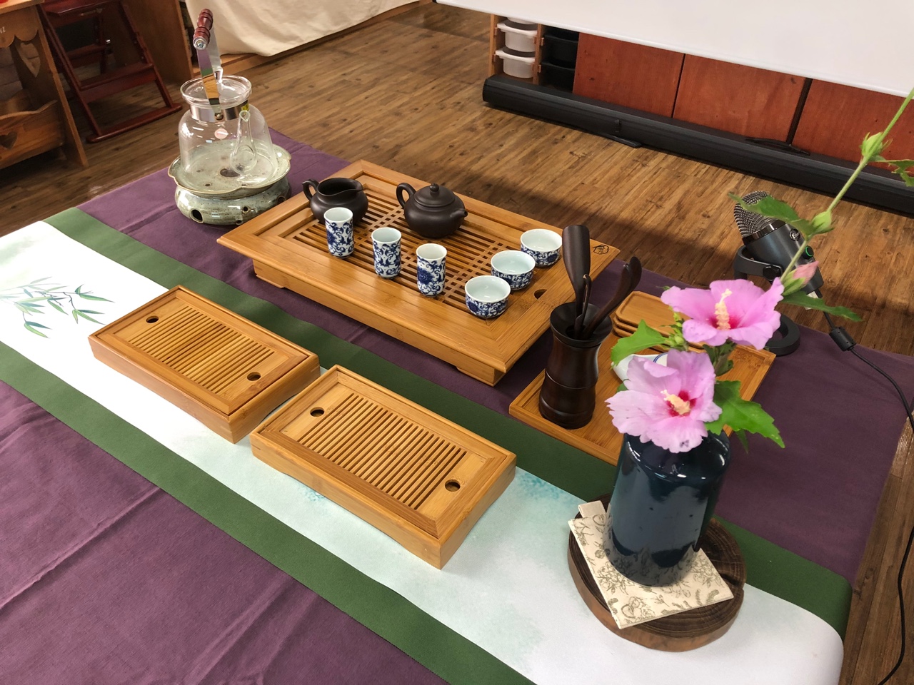 삶의기술 마음을 다독다도 : 여름의 차 백차와 청차(21.07.12-19.) 메인 이미지