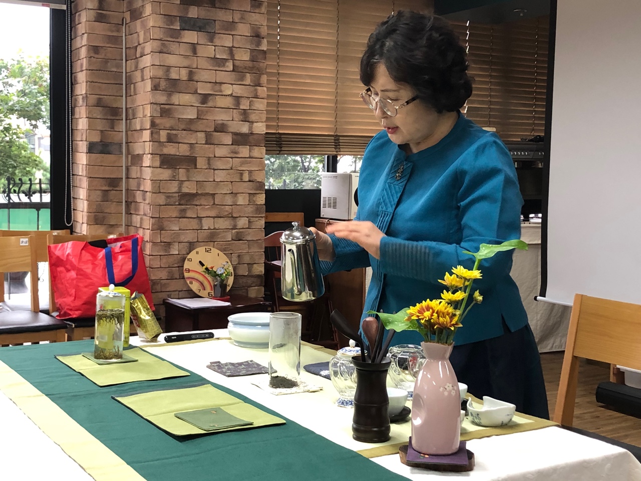 삶의기술 마음을 다독다도 : 찻잔에 담긴 행복 황차와 홍차(21.9.6) 2번 이미지