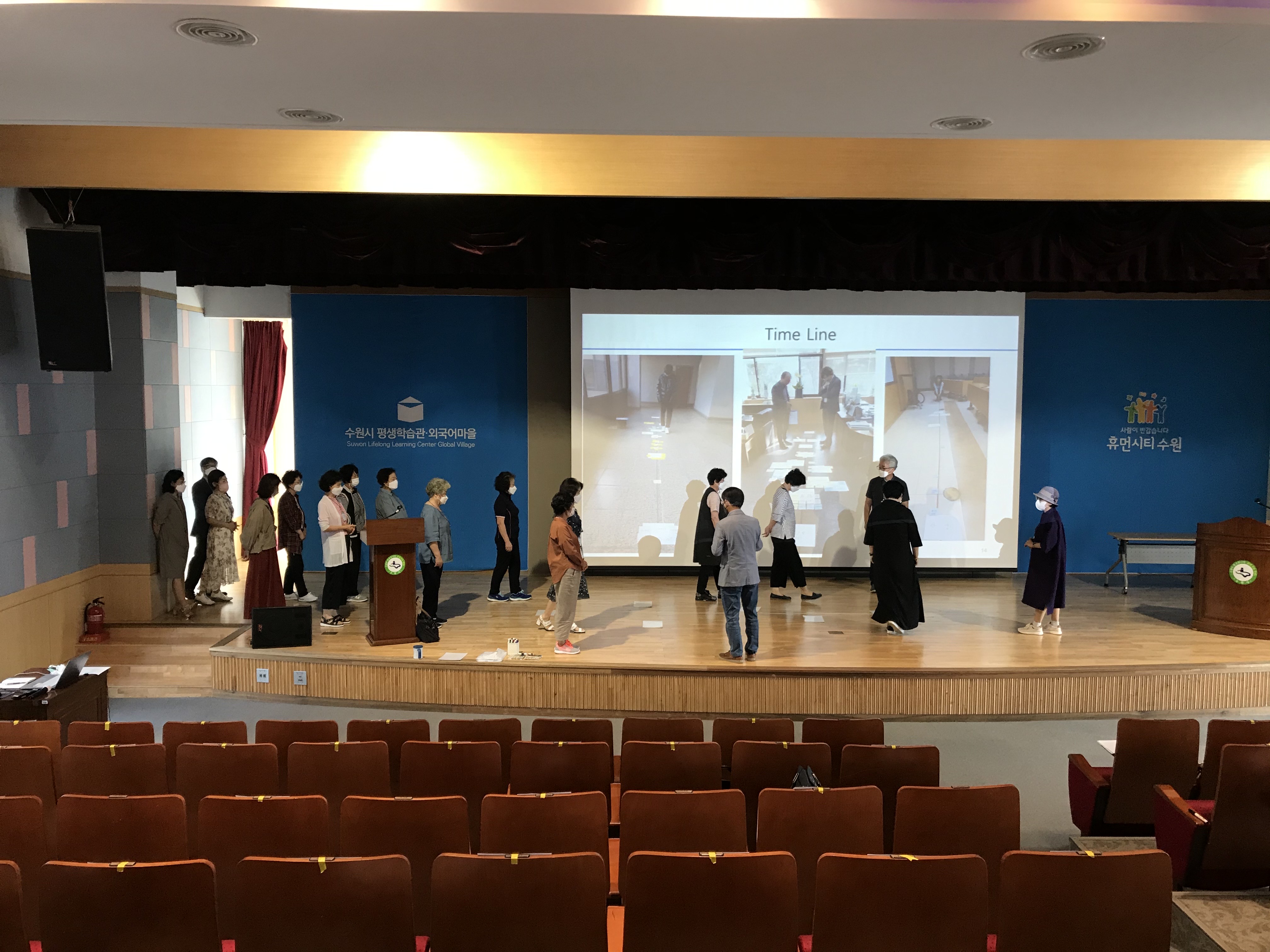 뭐라도학교 입문과정 13기 활동 모습 메인 이미지