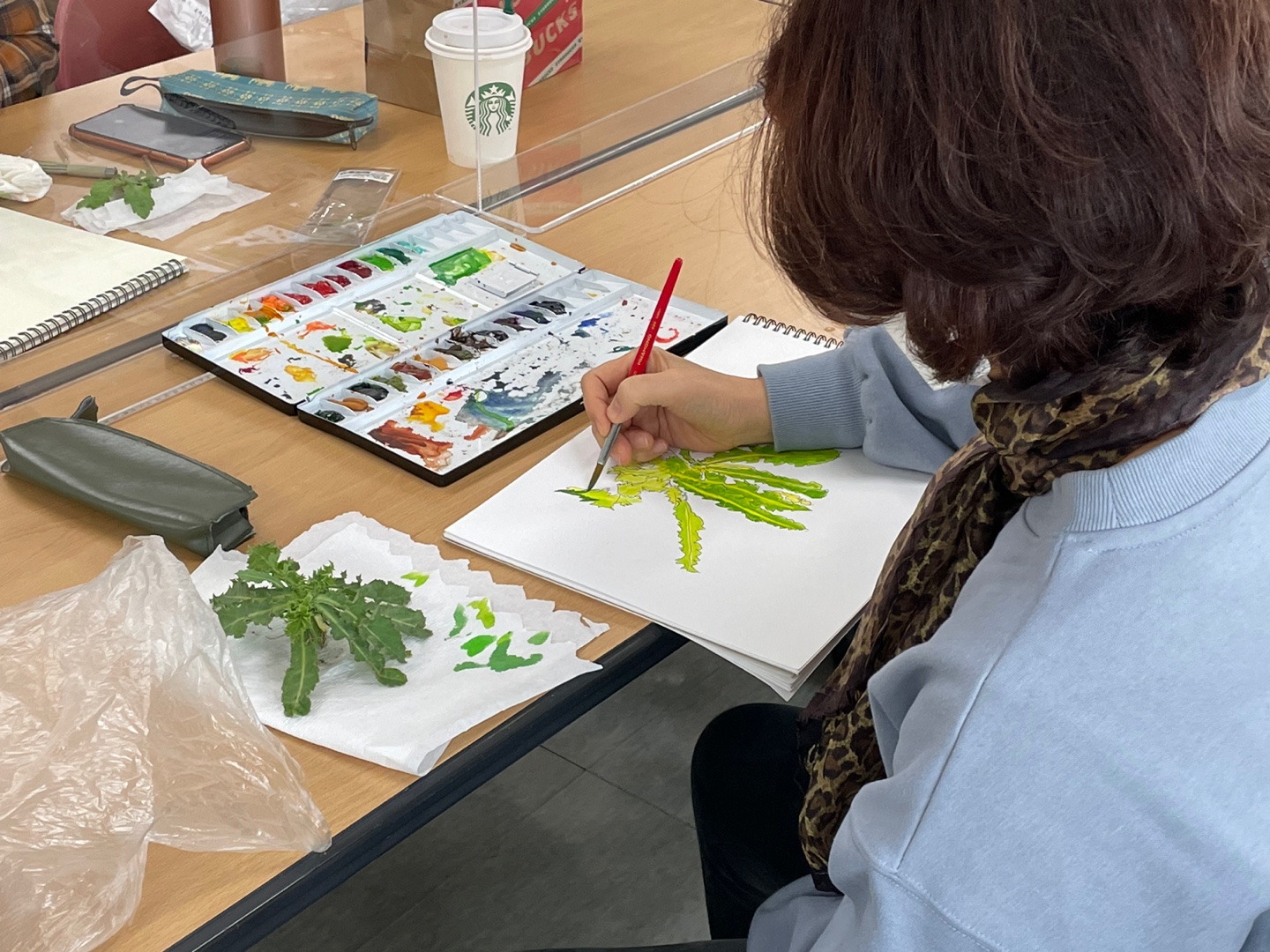 모두의숲 자연에서 놀기:생태드로잉을 통한 감각 깨우기 4번 이미지