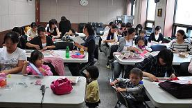 외국인들도 세계문화유산 수원화성의  매력에 빠지다 메인 이미지